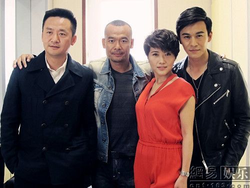 满秋演员表揭秘，小巷中的美味秘密与演员阵容