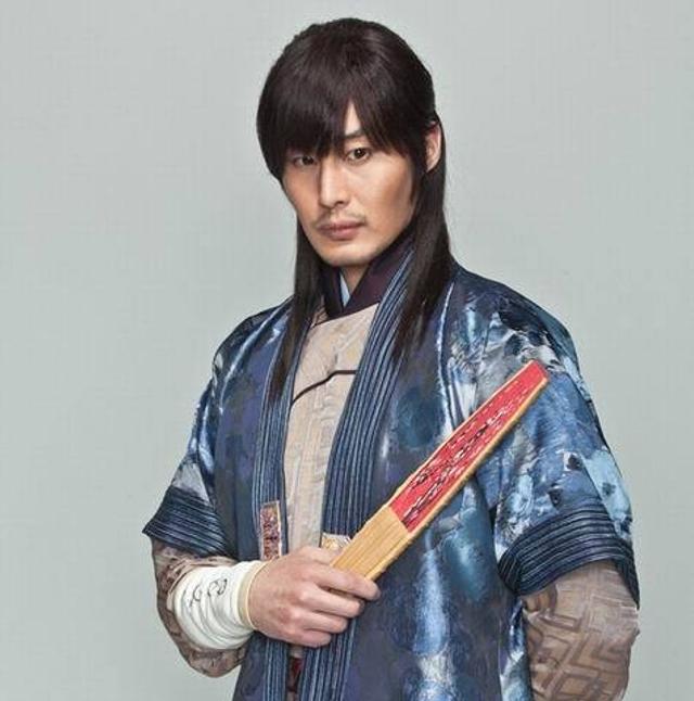 信义演员表,信义演员表——科技重塑人物传奇，演绎未来生活新篇章