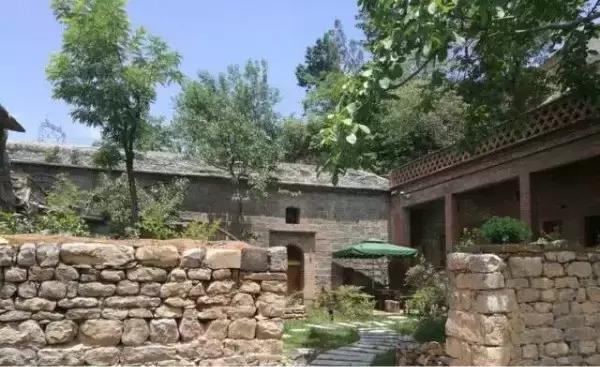 试游宝最新公告揭秘，小巷深处的特色小店探索之旅