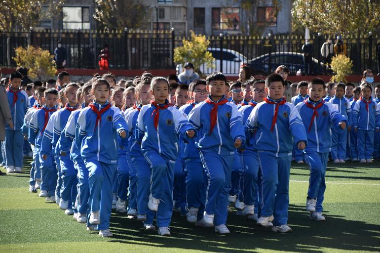 「队列比赛作文分享，小红书风格下的精彩瞬间」