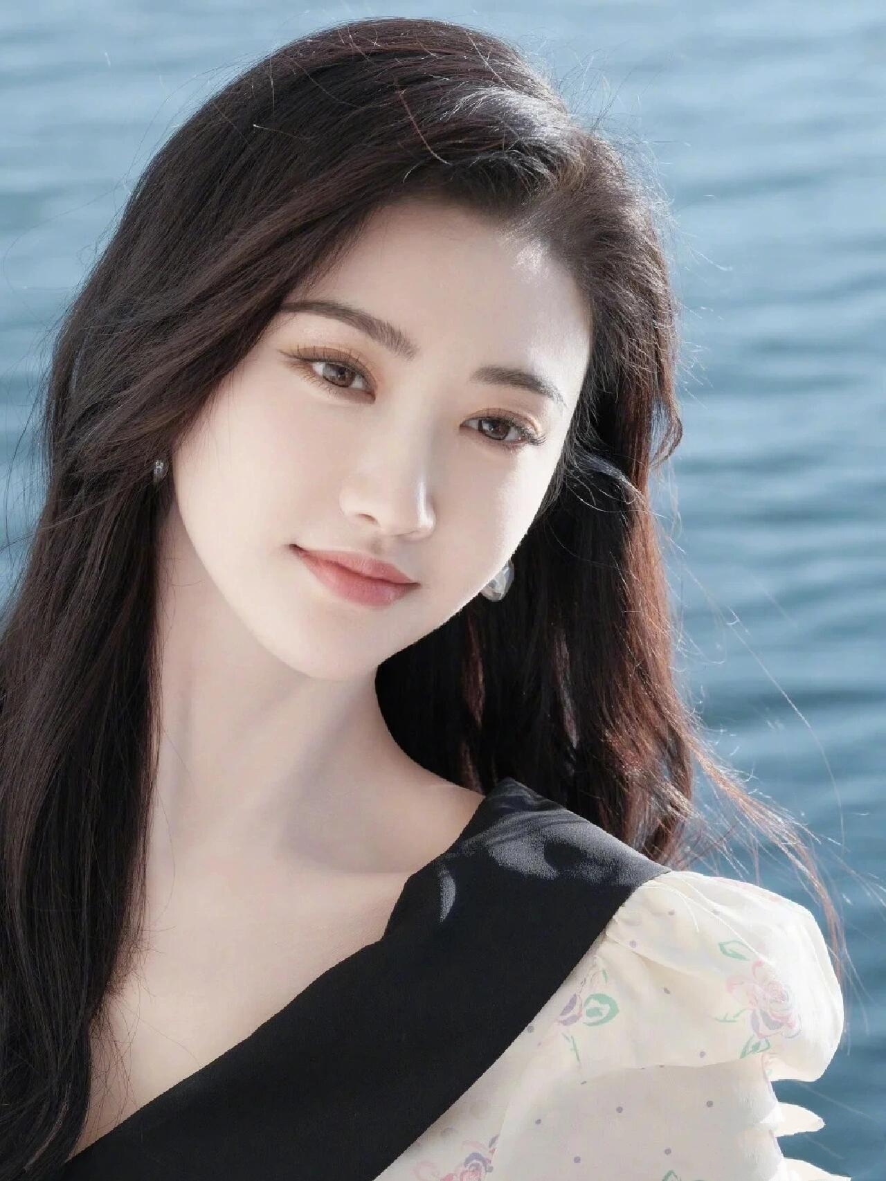 一网打尽全部女明星照片，绝美风采尽收眼底📸