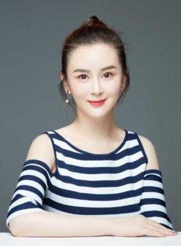 大连演员刘，星海闪耀，演技非凡