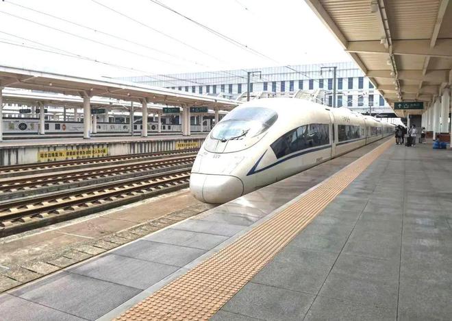义乌最新铁路，时代脉搏与物流枢纽的融合